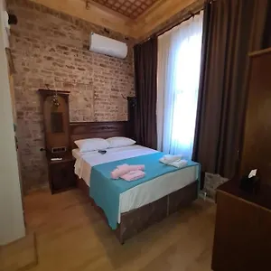 Antique Pearl Apartment